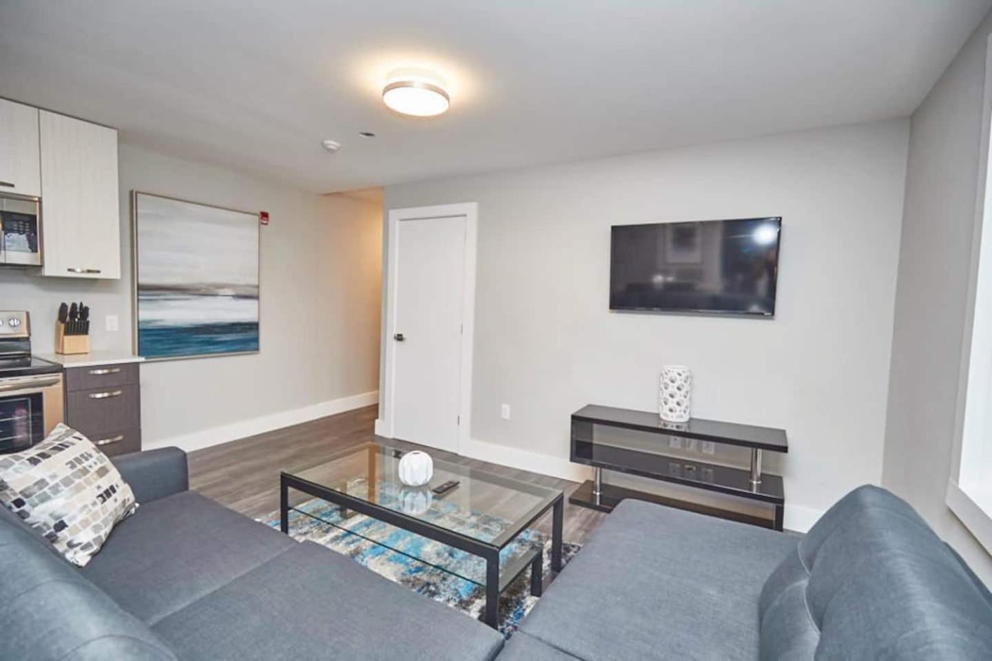 Fallsview Boutique 2bd 4a
